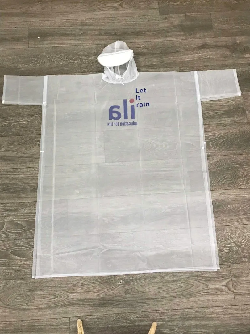 Áo mưa cánh dơi trắng đục in logo ILA 1 Áo mưa cánh dơi trắng đục in logo ILA